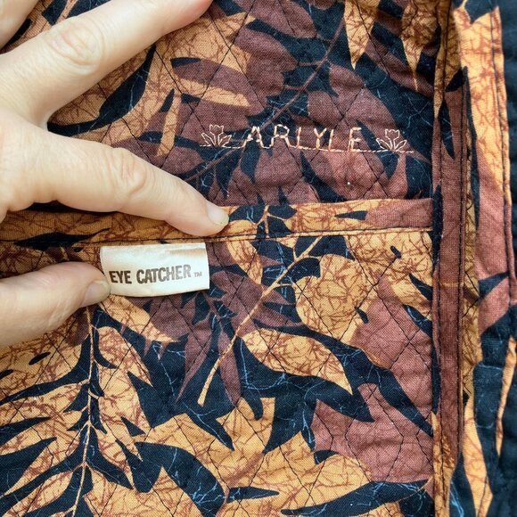 Ziptop Batik Bag with Internal and External Pockets - Picture 6 of 8